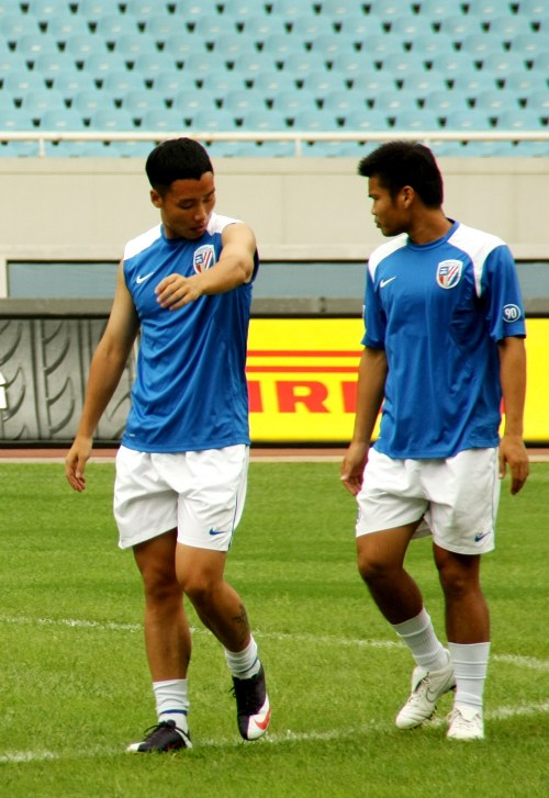 对阵强敌的 对阵强敌的